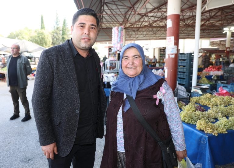 AKSU’DA MEME KANSERİ FARKINDALIK ETKİNLİĞİ YOĞUN İLGİ GÖRDÜ