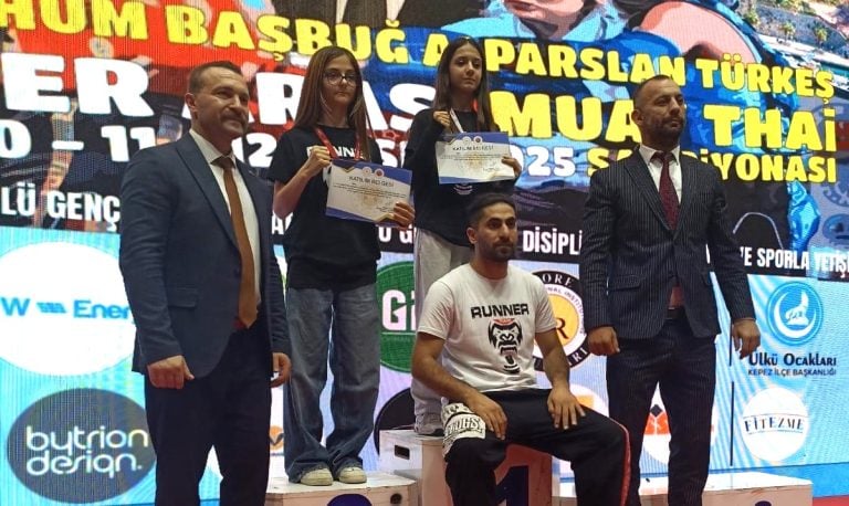 AKSULU SPORCULAR İLLER ARASI MUAY THAİ ŞAMPİYONASINDA BİRİNCİ OLDU