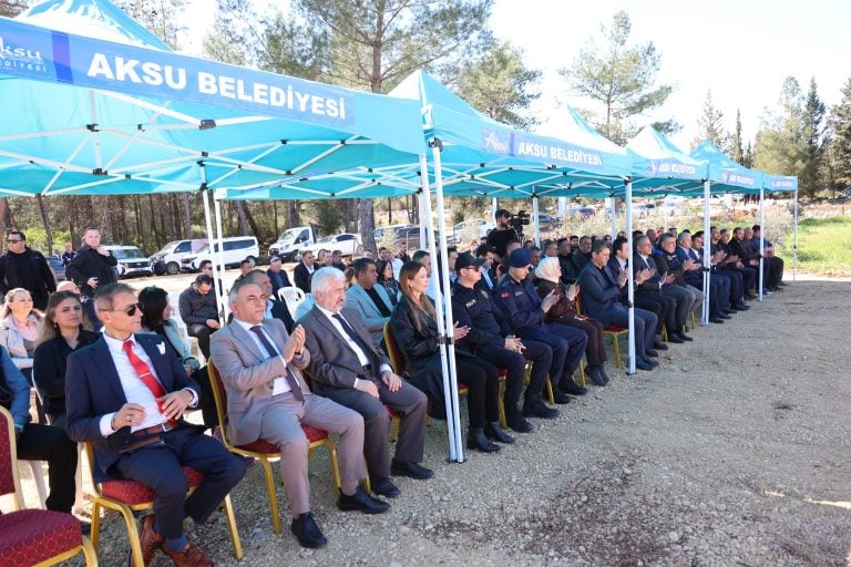 AKSU’DA SAHİPSİZ HAYVAN BAKIMEVİ VE DOĞAL YAŞAM ALANININ TEMELİ ATILDI