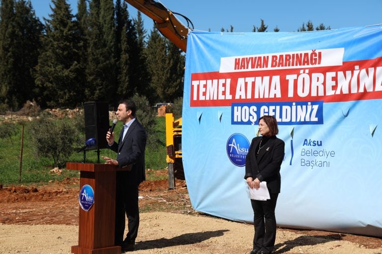 AKSU’DA SAHİPSİZ HAYVAN BAKIMEVİ VE DOĞAL YAŞAM ALANININ TEMELİ ATILDI