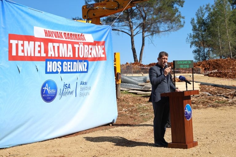 AKSU’DA SAHİPSİZ HAYVAN BAKIMEVİ VE DOĞAL YAŞAM ALANININ TEMELİ ATILDI