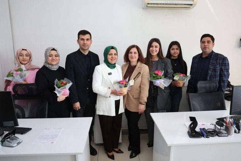 BAŞKAN YILDIRIM’DAN KADIN PERSONELE 8 MART JESTİ
