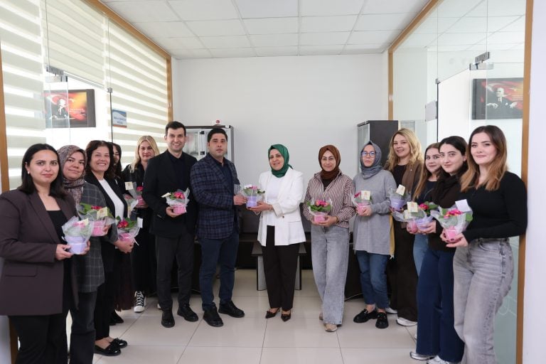 BAŞKAN YILDIRIM’DAN KADIN PERSONELE 8 MART JESTİ