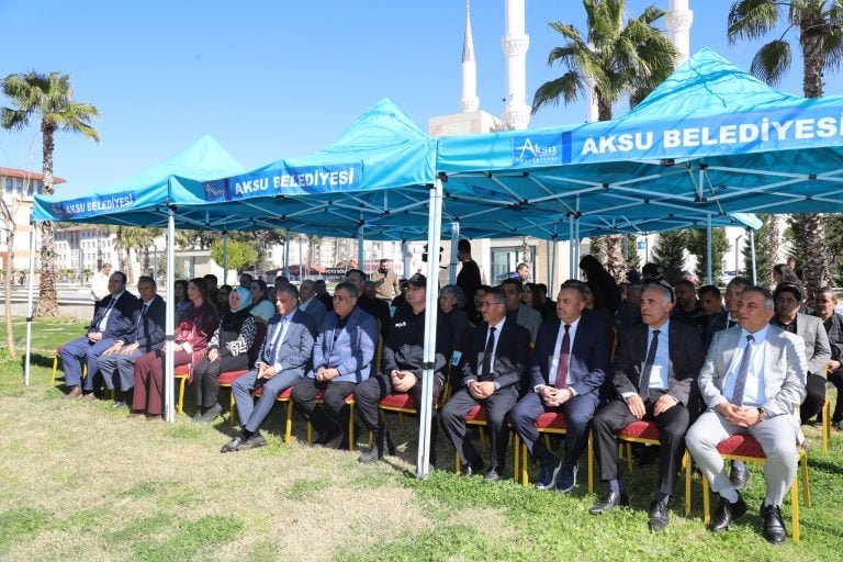 AKSU BELEDİYESİ ETÜT MERKEZİ HİZMETE AÇILDI