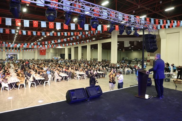 AKSU’DA BİNLERCE VATANDAŞ AYNI SOFRADA BULUŞTU