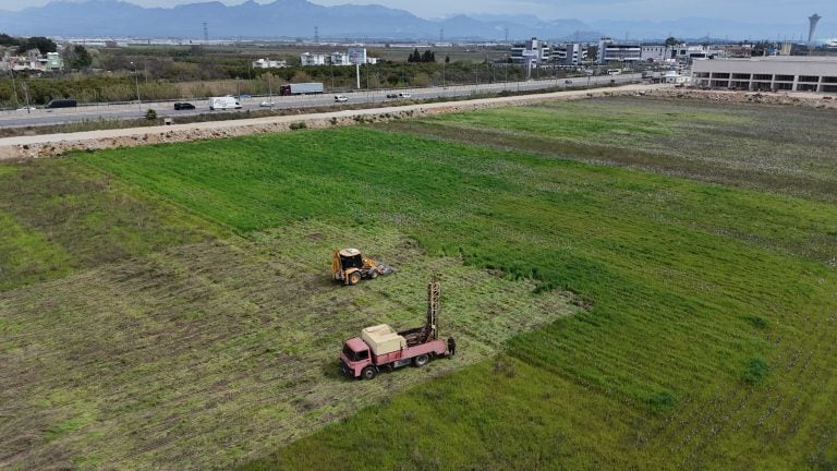 AKSU’YA DEV YATIRIM MÜJDESİ: KÜLTÜR MERKEZİ VE DÜĞÜN SALONU PROJESİ BAŞLIYOR