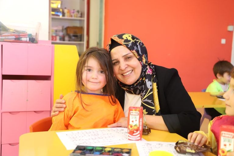 AKSU’DA ANAOKULU ÖĞRENCİLERİ, İSTİKLAL MARŞINI GURURLA OKUDU