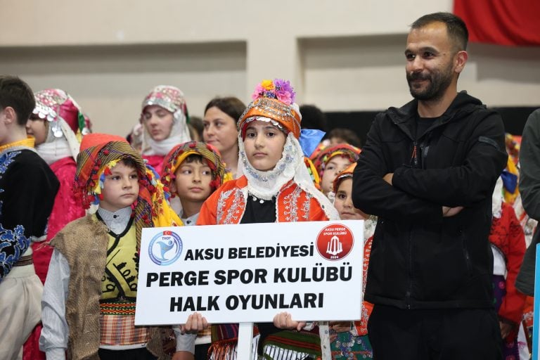 AKSU BELEDİYESİ PERGE SPOR KULÜBÜ HALK OYUNLARI EKİBİ, İL İKİNCİSİ OLDU