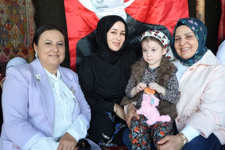 AKSU’DA YÖRÜK KÜLTÜRÜ GELECEĞE TAŞINIYOR: GÜZELYURT’TA ANLAMLI BULUŞMA