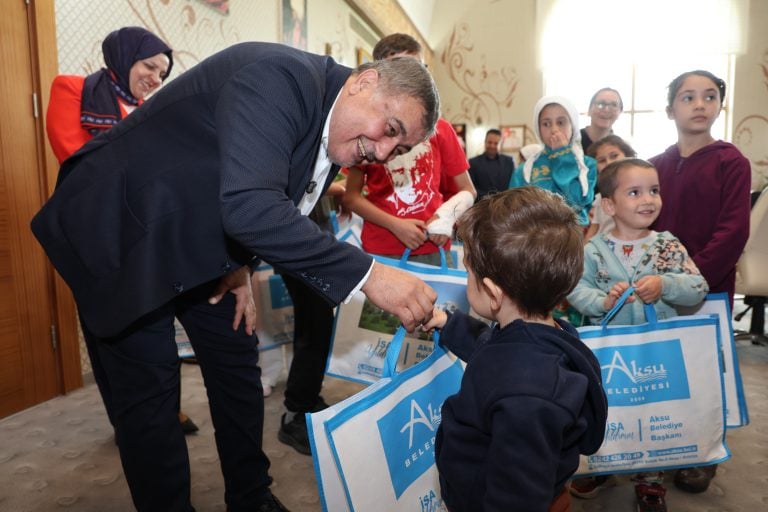 BAŞKAN YILDIRIM 23 NİSAN’DA KOLTUĞUNU TEMSİLİ BAŞKANLARA DEVRETTİ