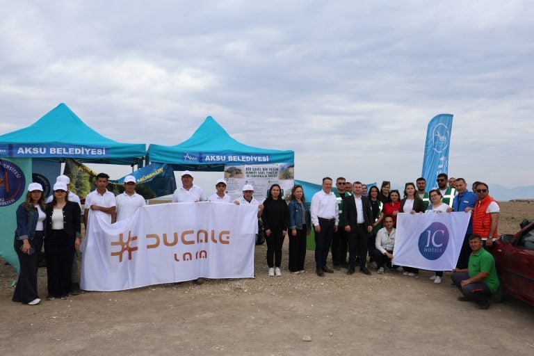 KUMKÖY SAHİLİNDE “BİR SAHİL, BİN YAŞAM” İÇİN ORTAK HAREKET