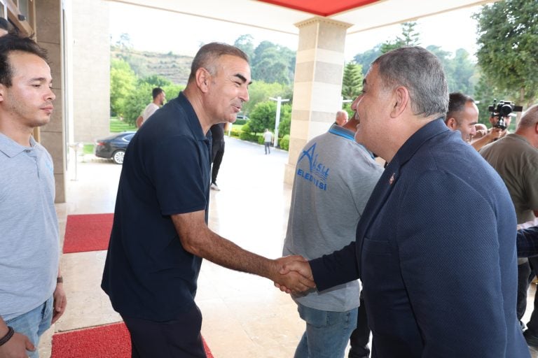 BAŞKAN YILDIRIM PERSONELLE BAYRAMLAŞTI, KURBAN BAYRAMI MESAJI YAYIMLADI