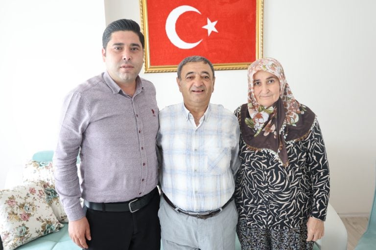 AKSU’DA BABALAR GÜNÜNDE, ŞEHİT AİLELERİNE VEFA ZİYARETİ