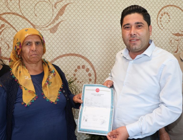 AKSU BELEDİYESİ, 12 VATANDAŞI DAHA TAPULARIYLA BULUŞTURDU