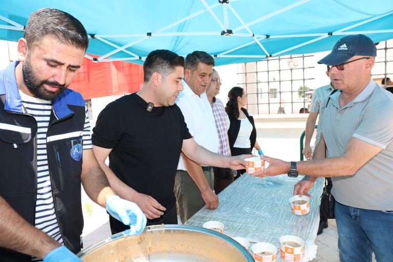 AKSU BELEDİYESİ’NDEN AŞURE İKRAMI