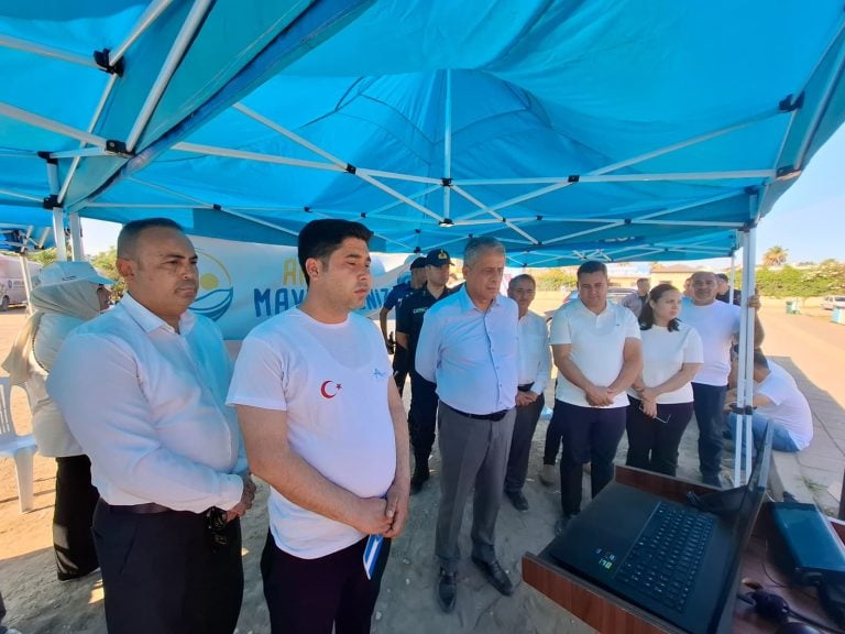 AKSU, MAVİ AKDENİZ İÇİN TEK YÜREK OLDU TURUNÇ PLAJI TEMİZLENDİ