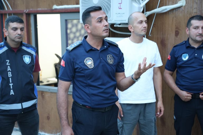 AKSU’DA ZABITA EKİPLERİNDEN DİLENCİ DENETİMİ