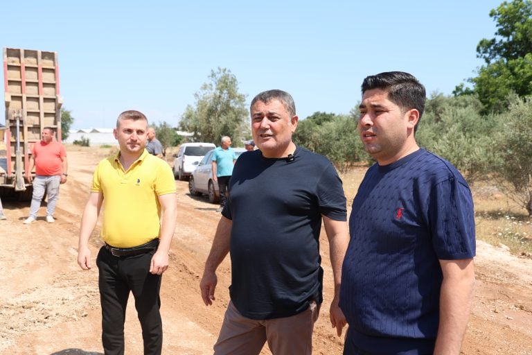 BAŞKAN İSA YILDIRIM SAHADA AKSUYU GELECEĞE HAZIRLIYORUZ
