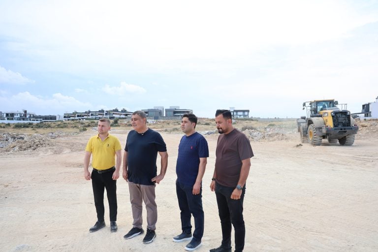 BAŞKAN İSA YILDIRIM SAHADA AKSUYU GELECEĞE HAZIRLIYORUZ