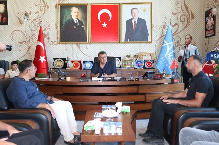 AKSU PERGE SPOR KULÜBÜ SPORCULARI BAŞKAN YILDIRIMI MAKAMINDA ZİYARET ETTİ