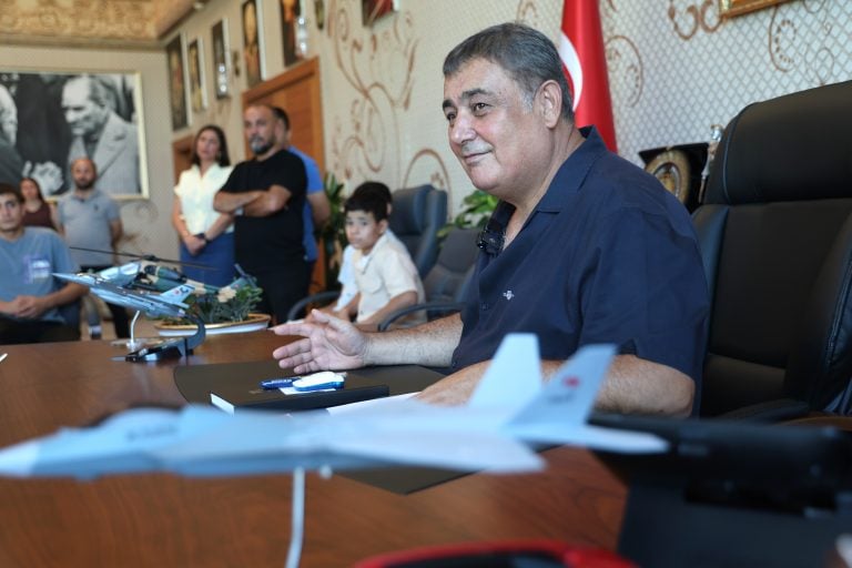 AKSU PERGE SPOR KULÜBÜ SPORCULARI BAŞKAN YILDIRIMI MAKAMINDA ZİYARET ETTİ
