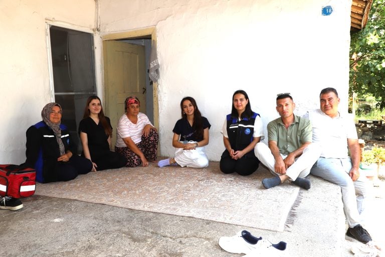 AKSU BELEDİYESİNDEN YARALI VATANDAŞA İLK MÜDAHALE