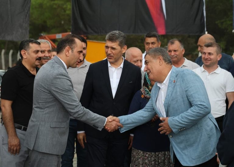 AKSU’DA ANTALYA’NIN EN BÜYÜK SOKAK HAYVANLARI BAKIMEVİ VE DOĞAL YAŞAM ALANI AÇILDI