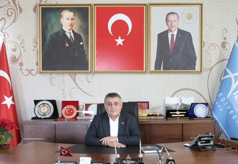 AKSU’DA YANGINDAN ETKİLENEN BÖLGELERE SAMAN DESTEĞİ