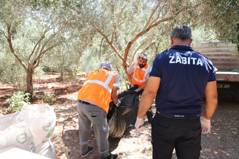 AKSU’DA MERDİVEN ALTI İŞLETMEYE ZABITA DENETİMİ