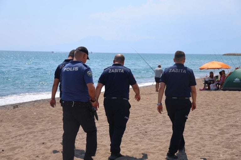 KUMKÖY SAHİLİ’NDE CARETTA CARETTALAR İÇİN ÖNLEMLER ARTIRILDI
