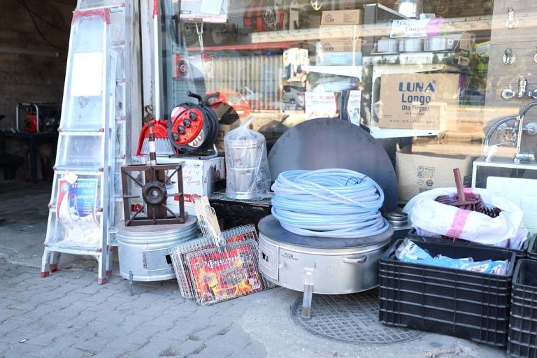 AKSU’DA KALDIRIMLAR İÇİN SIKI DENETİM: YAYA GÜVENLİĞİ ÖN PLANDA